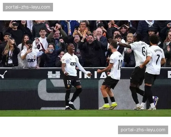 瓦伦西亚1-0小胜塞尔塔，速报显示本场移动端观赛用户平均观看时长创下赛季纪录